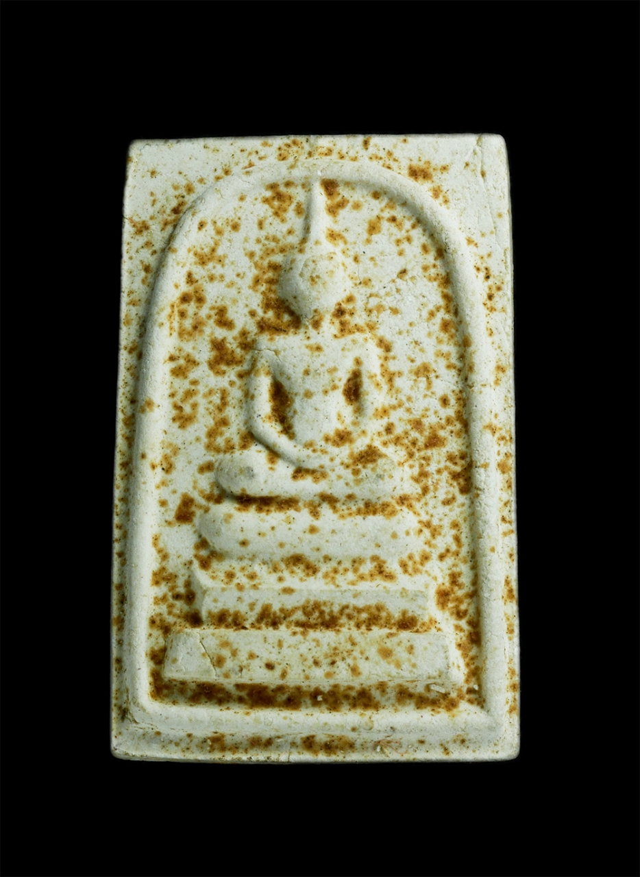 16Dec23 (20)ap.jpg - พระสมเด็จหลวงพ่ออาจ รุ่นสร้างกุฏิ วัดปทุมวนาราม ต.จรเข้สามพัน อ.อู่ทอง จ.สุพรรณบุรี เนื้อผงพุทธคุณ ผงว่าน พระเก่าสวย มวลสารดี พร้อมกล่องเดิมๆ | https://kamulet.in.th